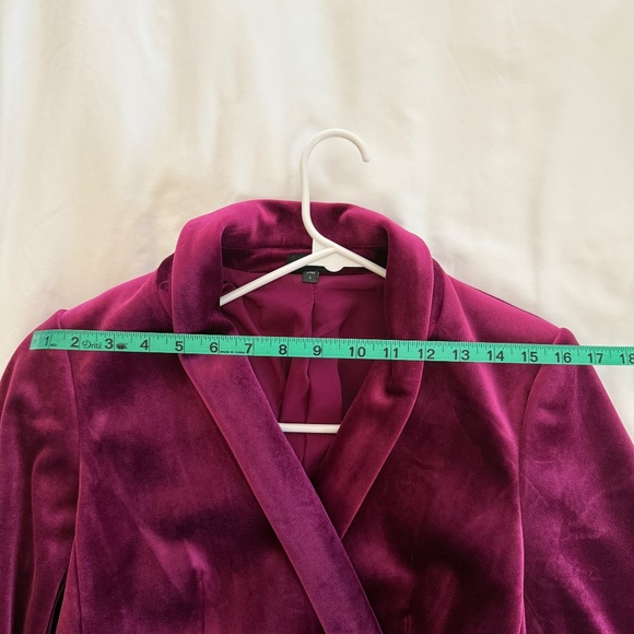 Express Magenta Pink Velvet Blazer - Picture 9 of 15
